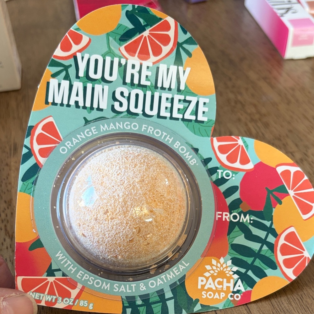 Pacha Orange Mango Froth Bomb With Epsom Salt and Oatmeal 3oz NIP